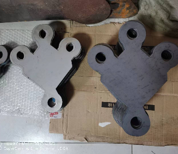 各種厚度塔機標準節(jié)墊片